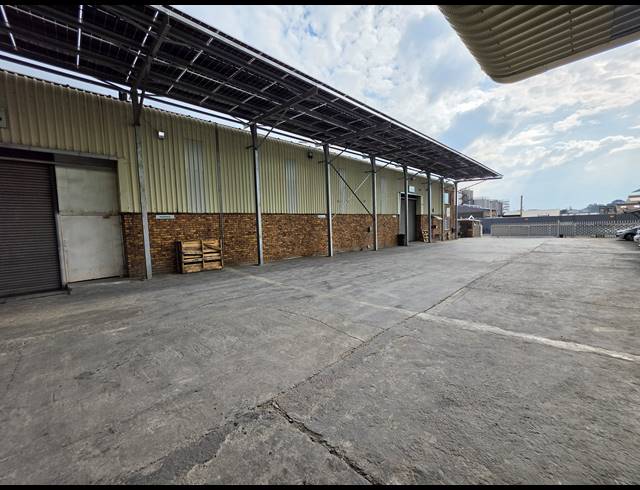 3,600M² FACTORY FOR SALE IN ANDERBOLT